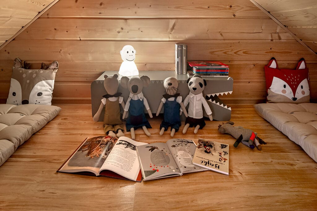 Cottage for Rent in Szczawnica, Poland | Children's Room with Secret Corner